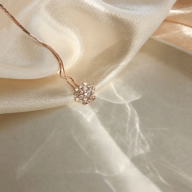 Cubic Zircon Snowflake Pendant Necklace