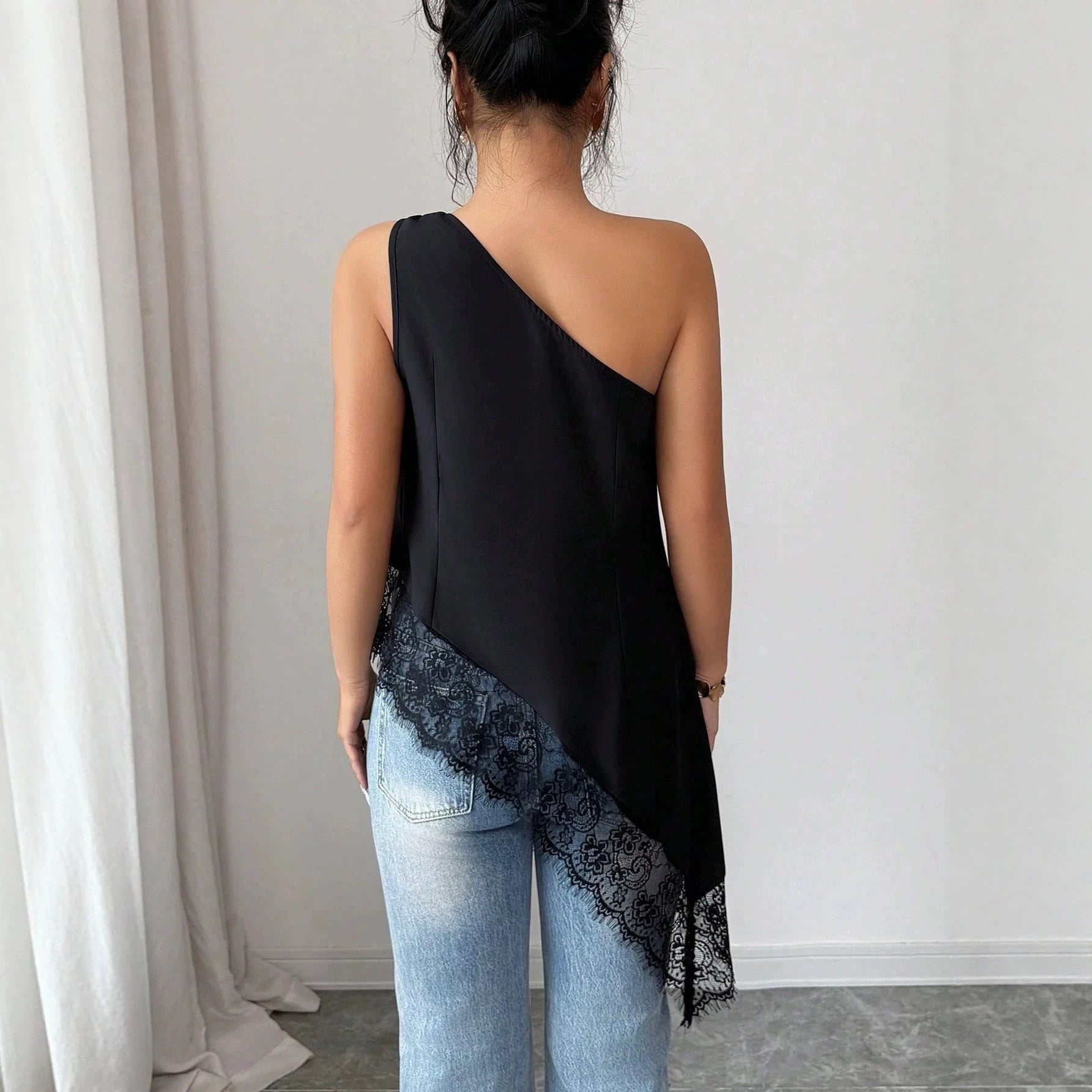 Asymmetric Lace Patchwork Vest