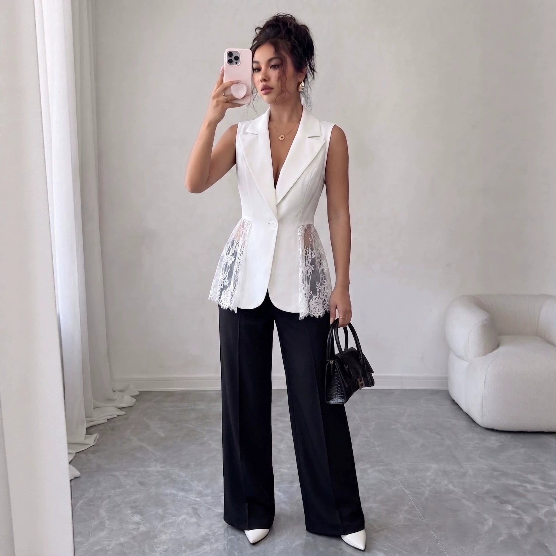 Sleeveless A-Line Lace Jacket
