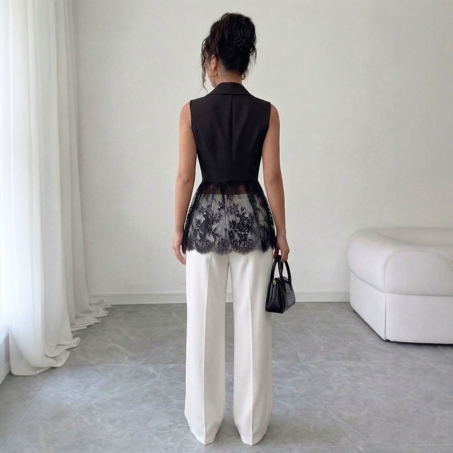 Sleeveless A-Line Lace Jacket
