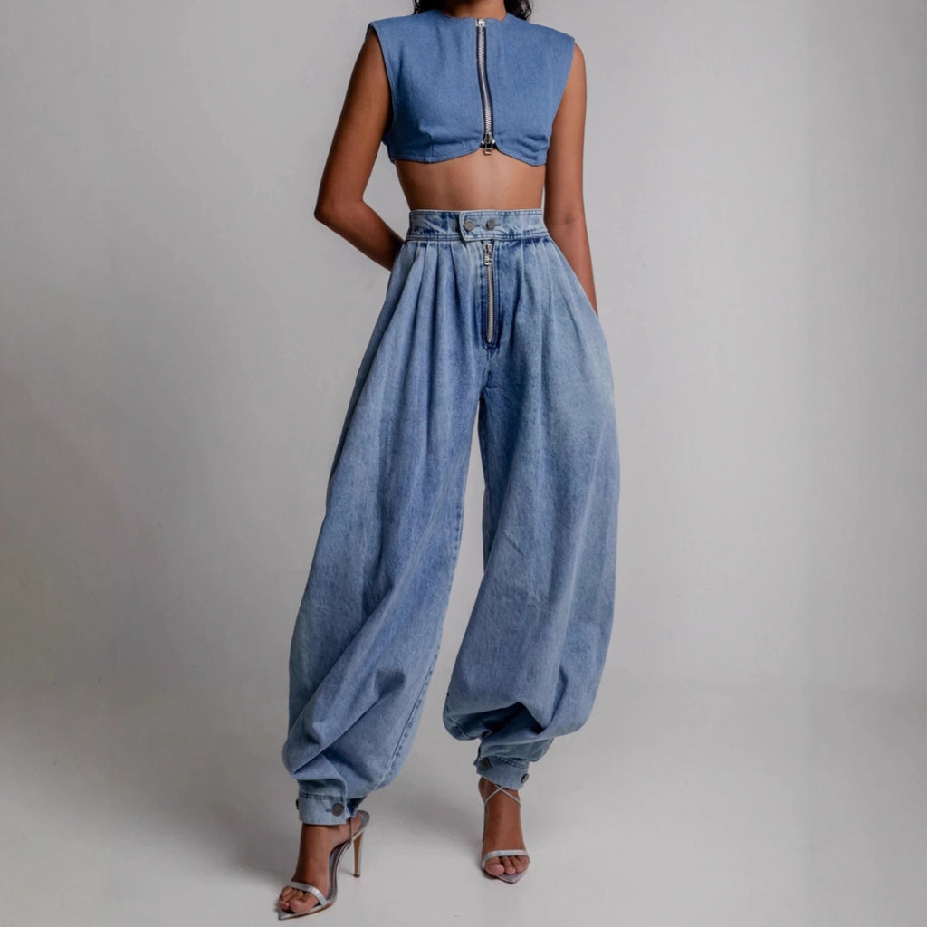 High-Waisted Zip-Detail Jeans